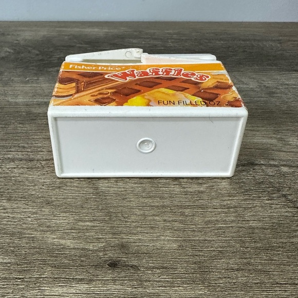 Fisher Price Fun With Food Waffle Box With Two Waffles 1987 - Picture 7 of 8